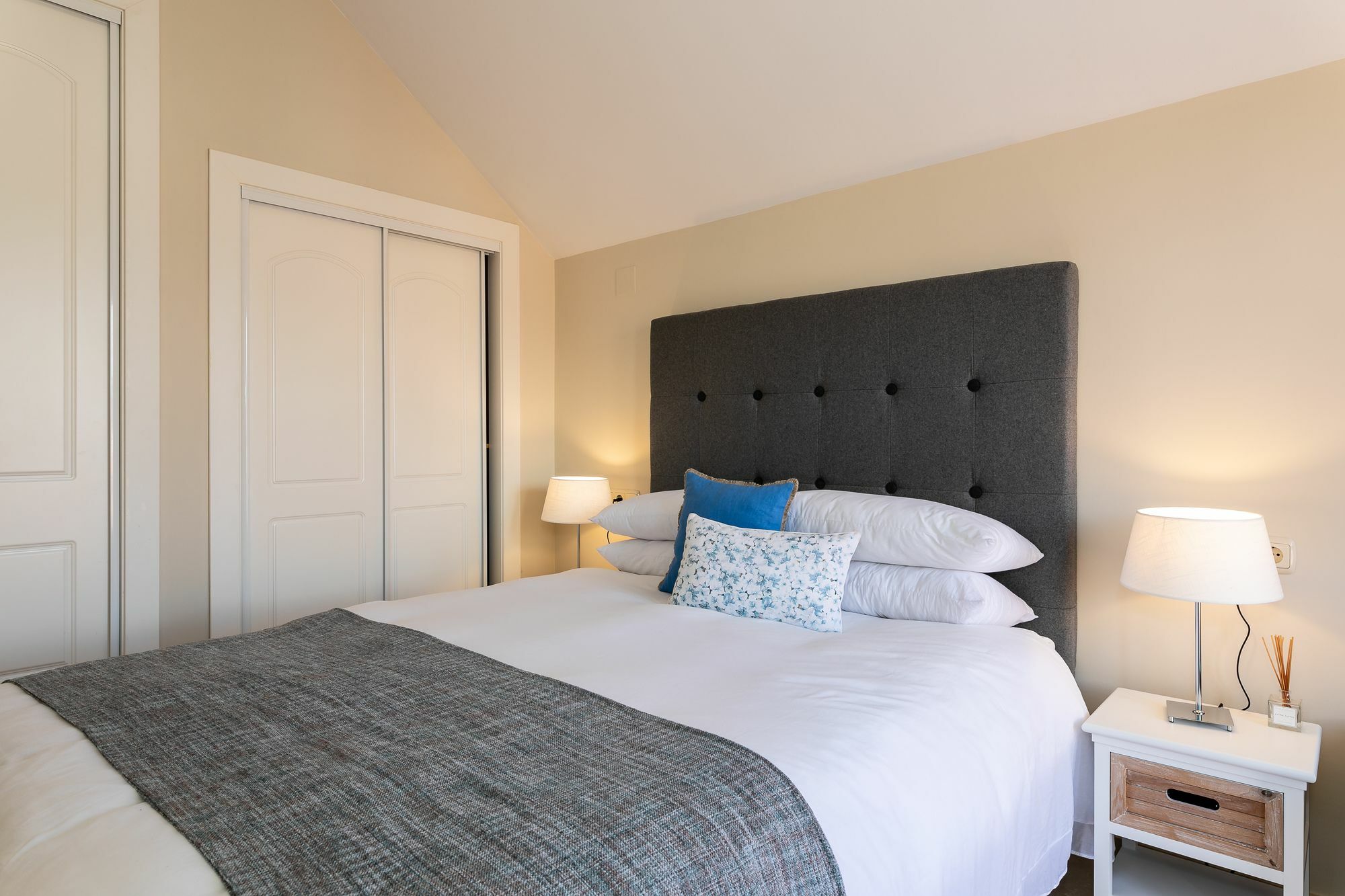 Elviria Luxury Penthouse Two Parking And Golf Marbellac